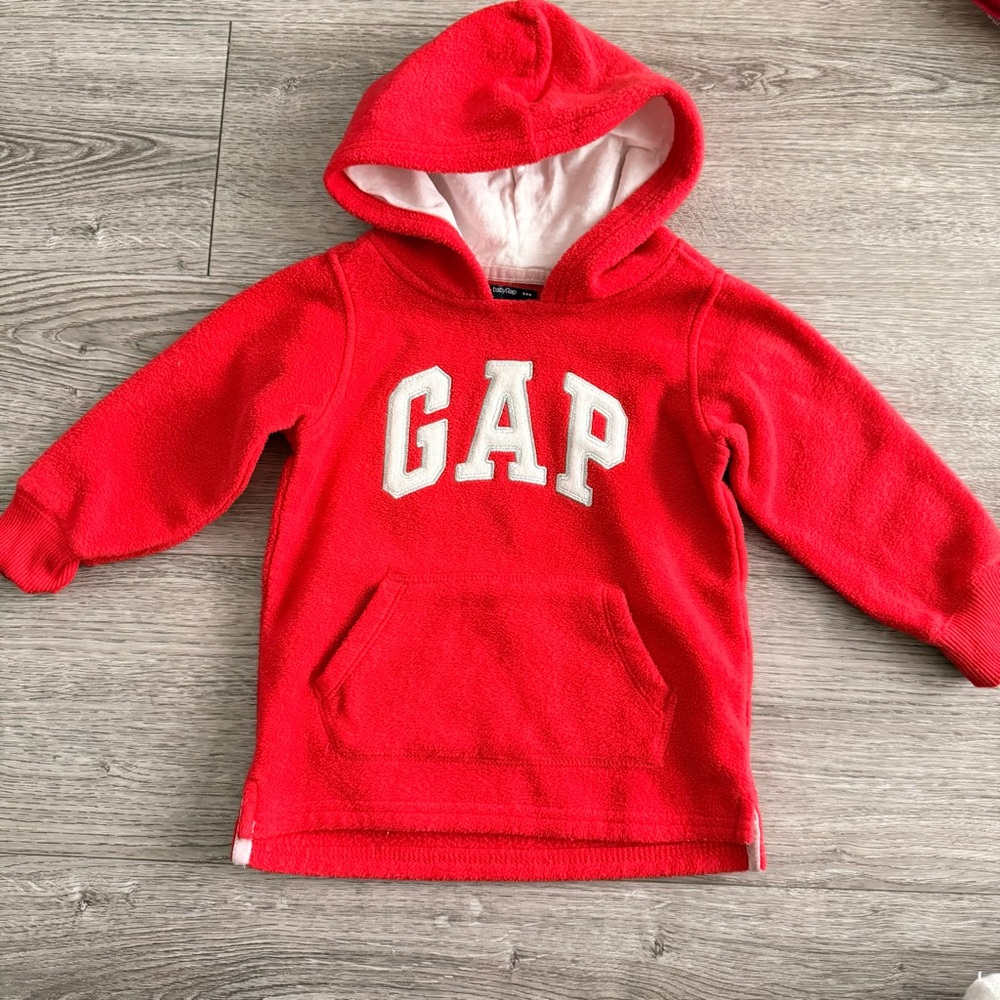 GAP Kids Red fleece Hoodie size 2t